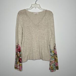 Philosophy Top Women Large Beige Floral Long Bell Sleeve V-Neck Knit‎ Sweater